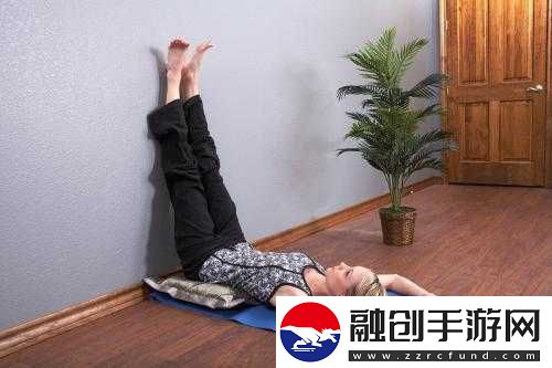 寶寶把腿抬起來靠墻上原因是什么