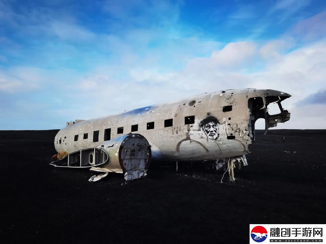 “深海飛機殘骸之謎