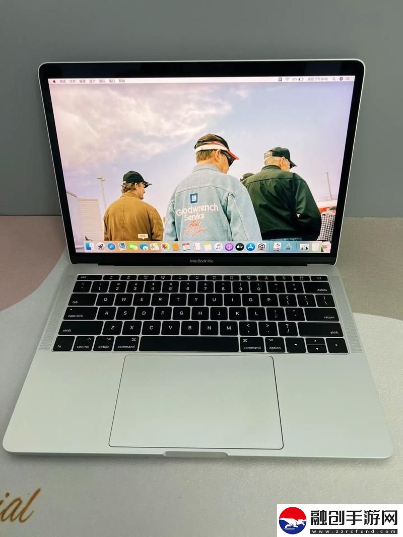 17macbookpro13炒作風潮下的科技笑話